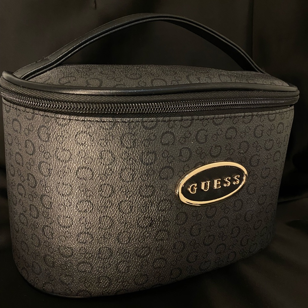 GUESS Black Big Cosmetic Bag